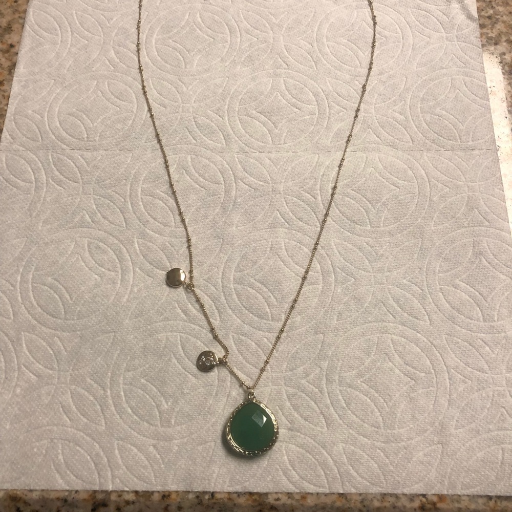 Stitch fix necklace